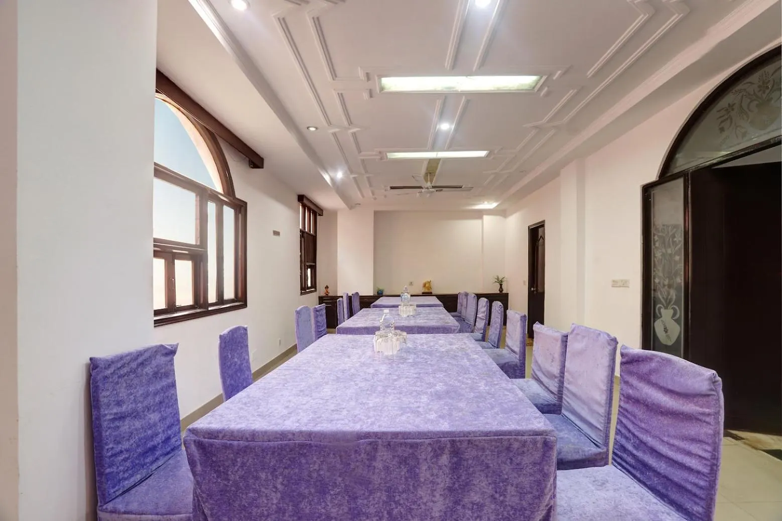 بيت ضيافة Hotel Delhi Darbar