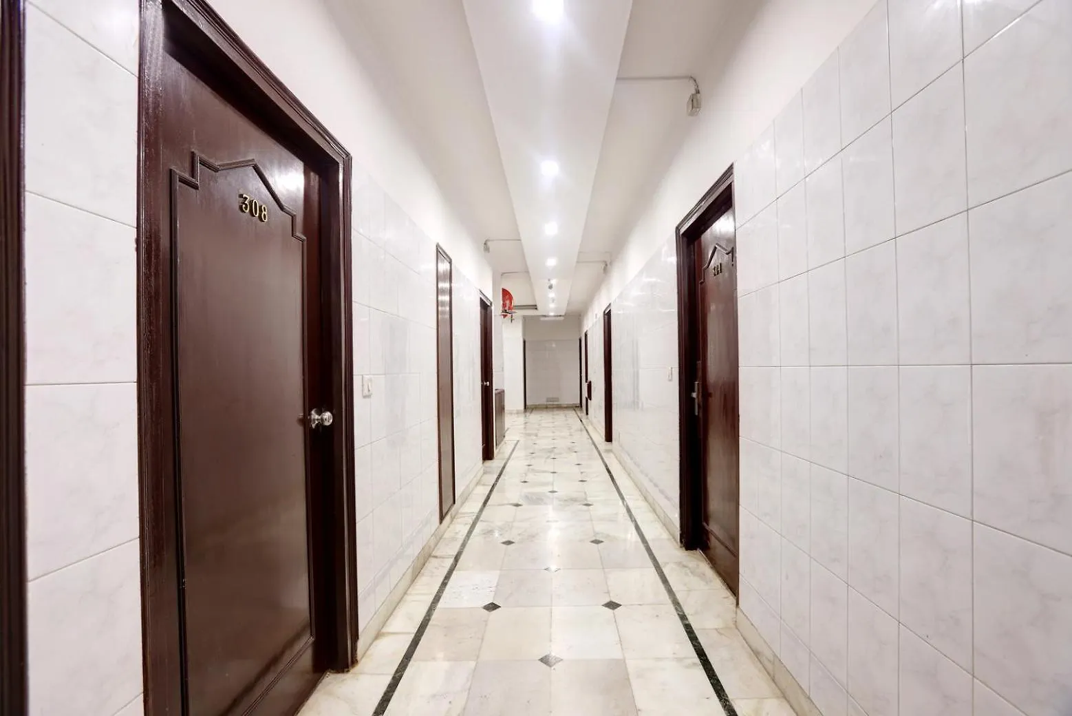 Hotel Delhi Darbar بيت ضيافة