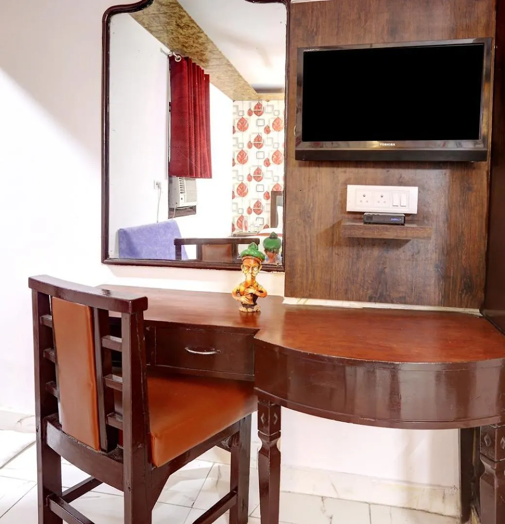 *** بيت ضيافة Hotel Delhi Darbar الهند