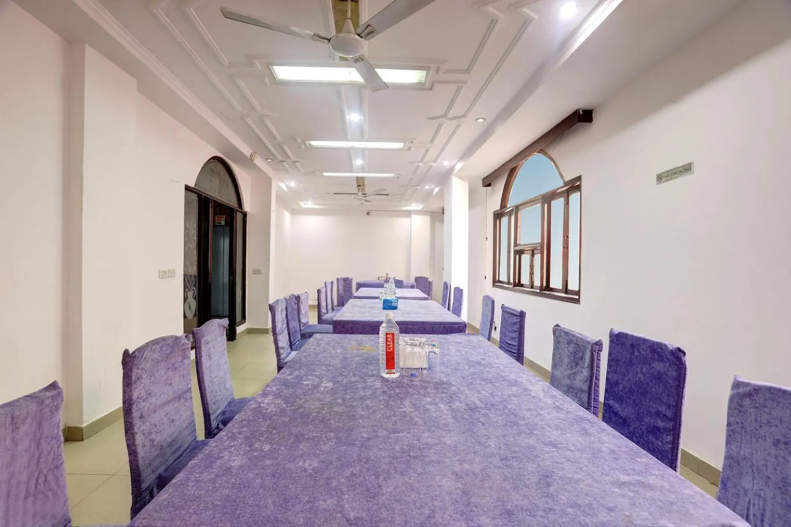 Hotel Delhi Darbar 3*, Delhi (National Capital Territory of India)
