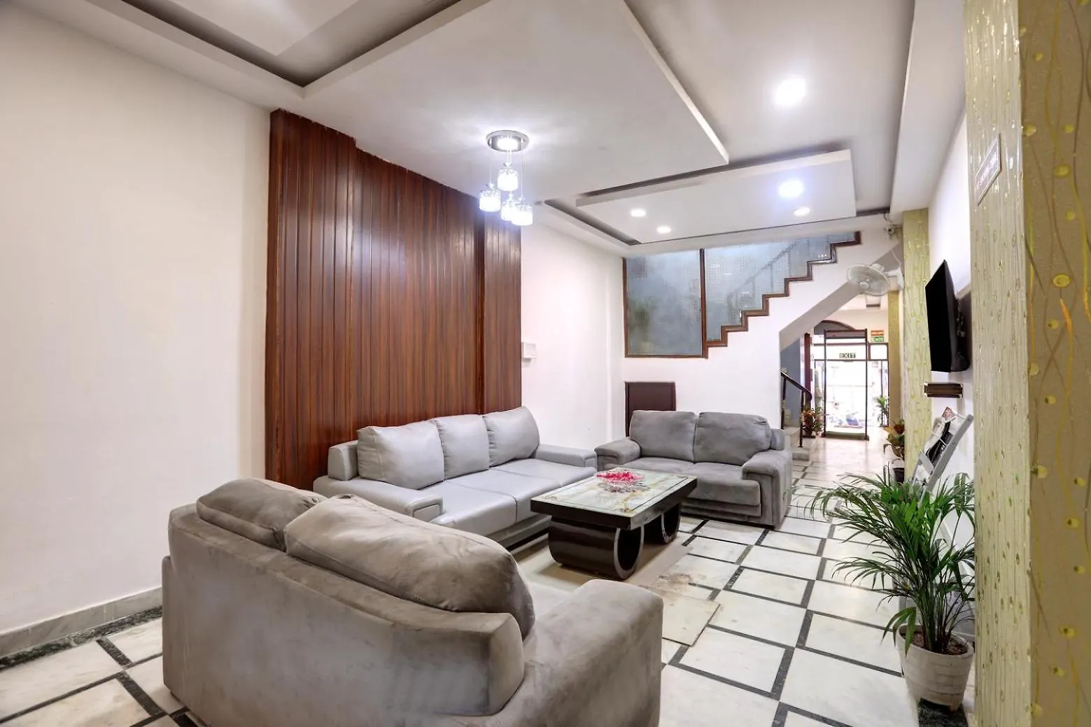 Hotel Delhi Darbar 3*, دلهي